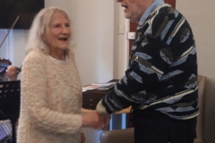 Violinist visits Charnley House care home in Hyde
