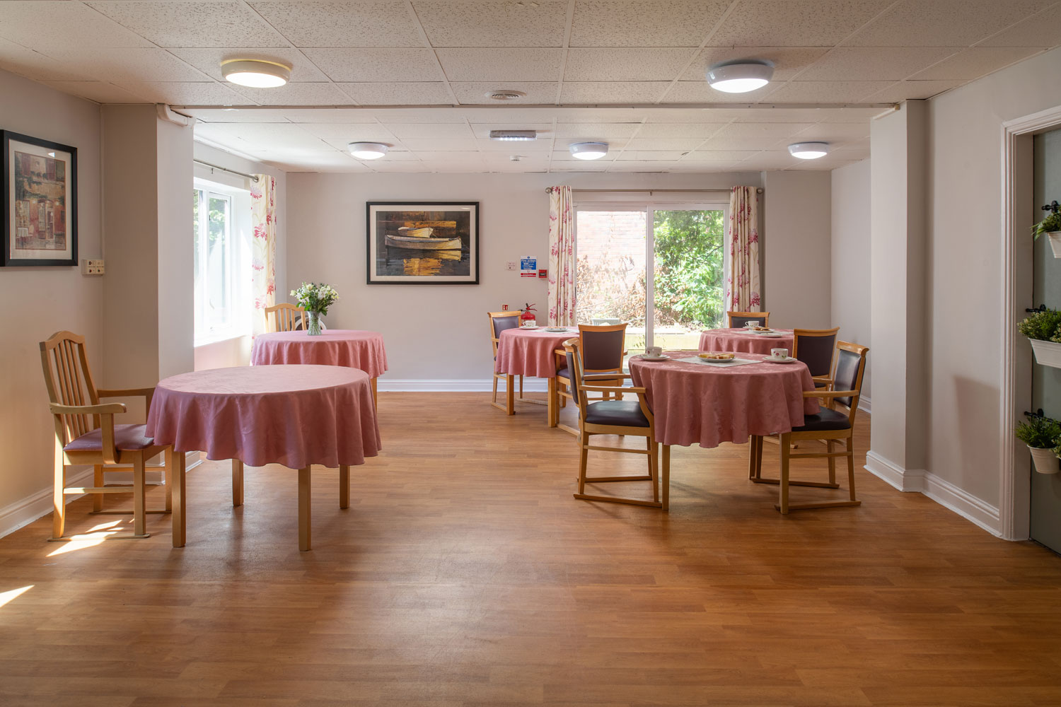 Mulberry Manor care home in Swinton dining room